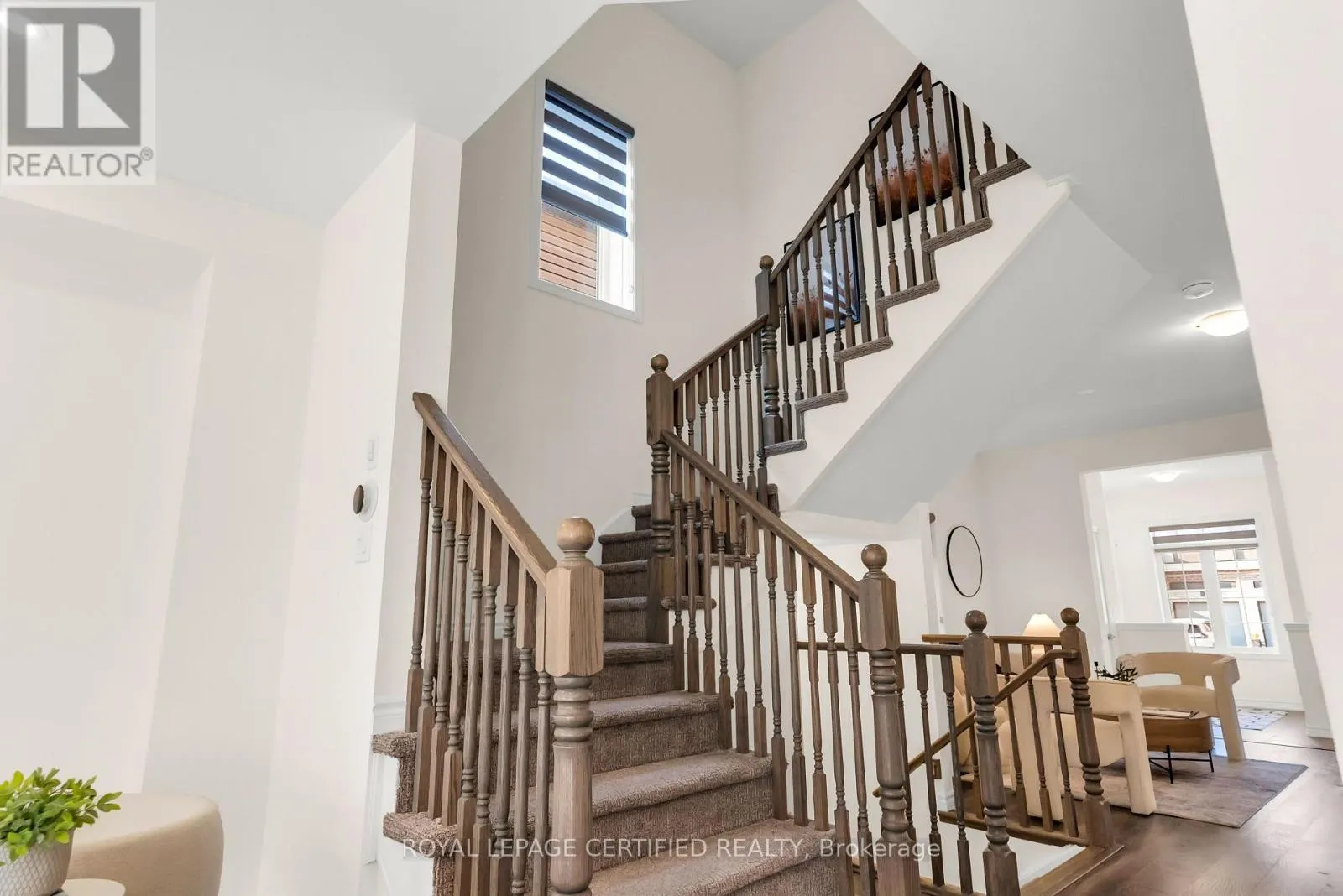 18 WAKELING DRIVE