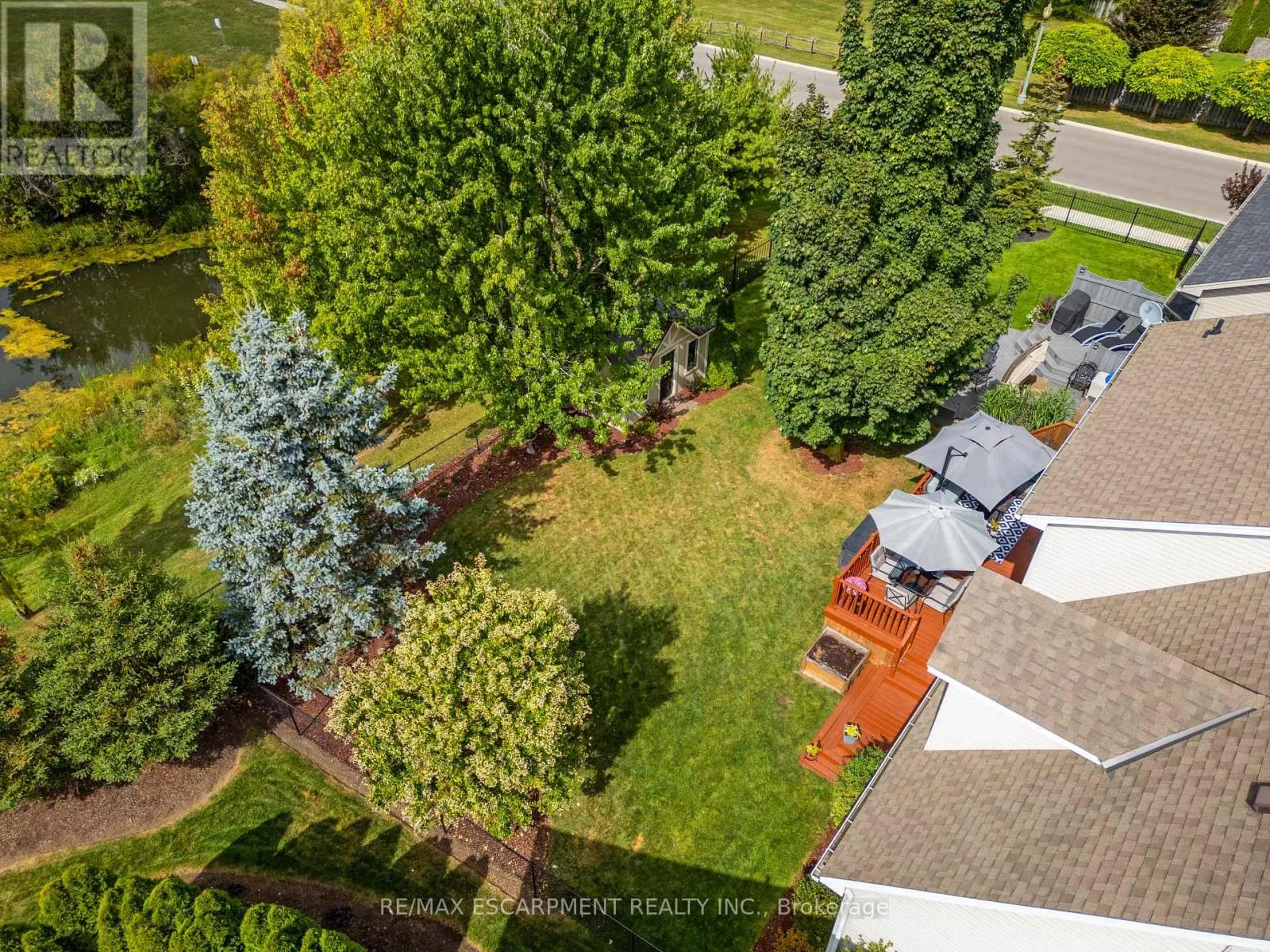 4 BLACKBURN CRESCENT