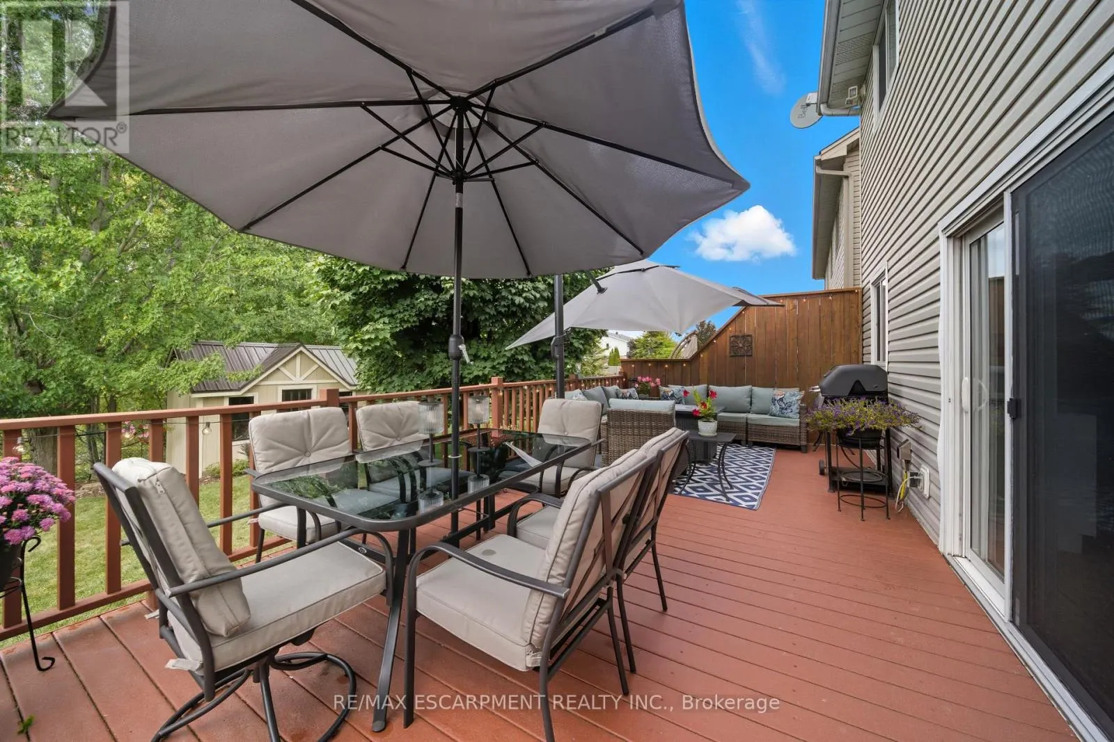 4 BLACKBURN CRESCENT