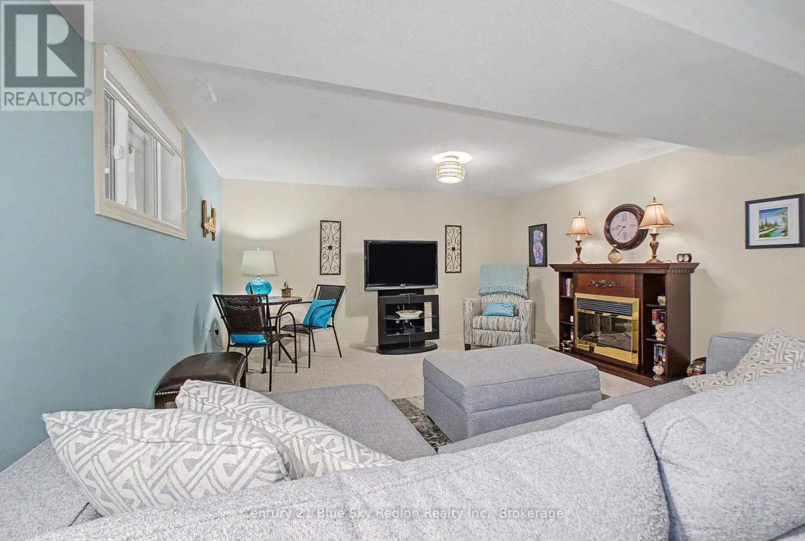 39 - 624 LAKESHORE DRIVE #39