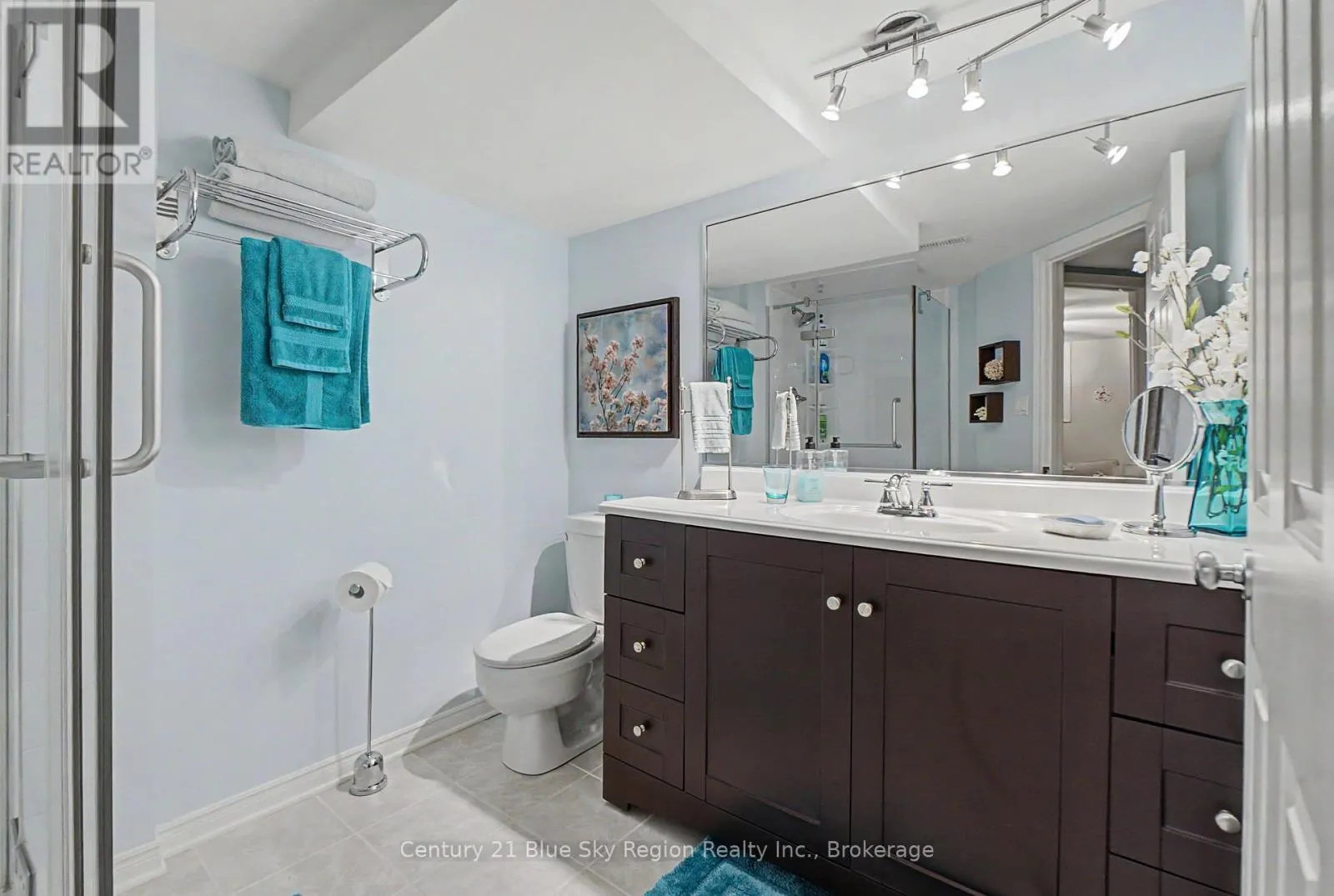 39 - 624 LAKESHORE DRIVE #39
