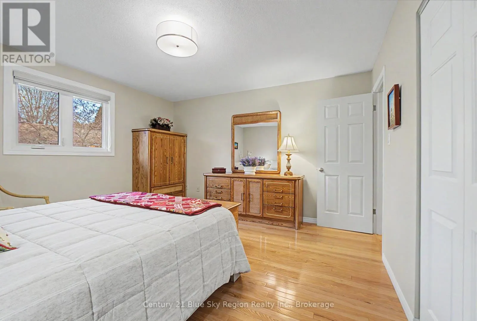 39 - 624 LAKESHORE DRIVE #39
