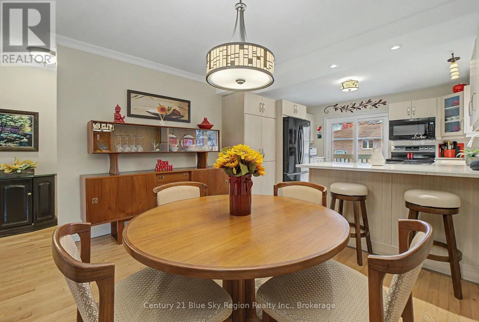 39 - 624 LAKESHORE DRIVE #39