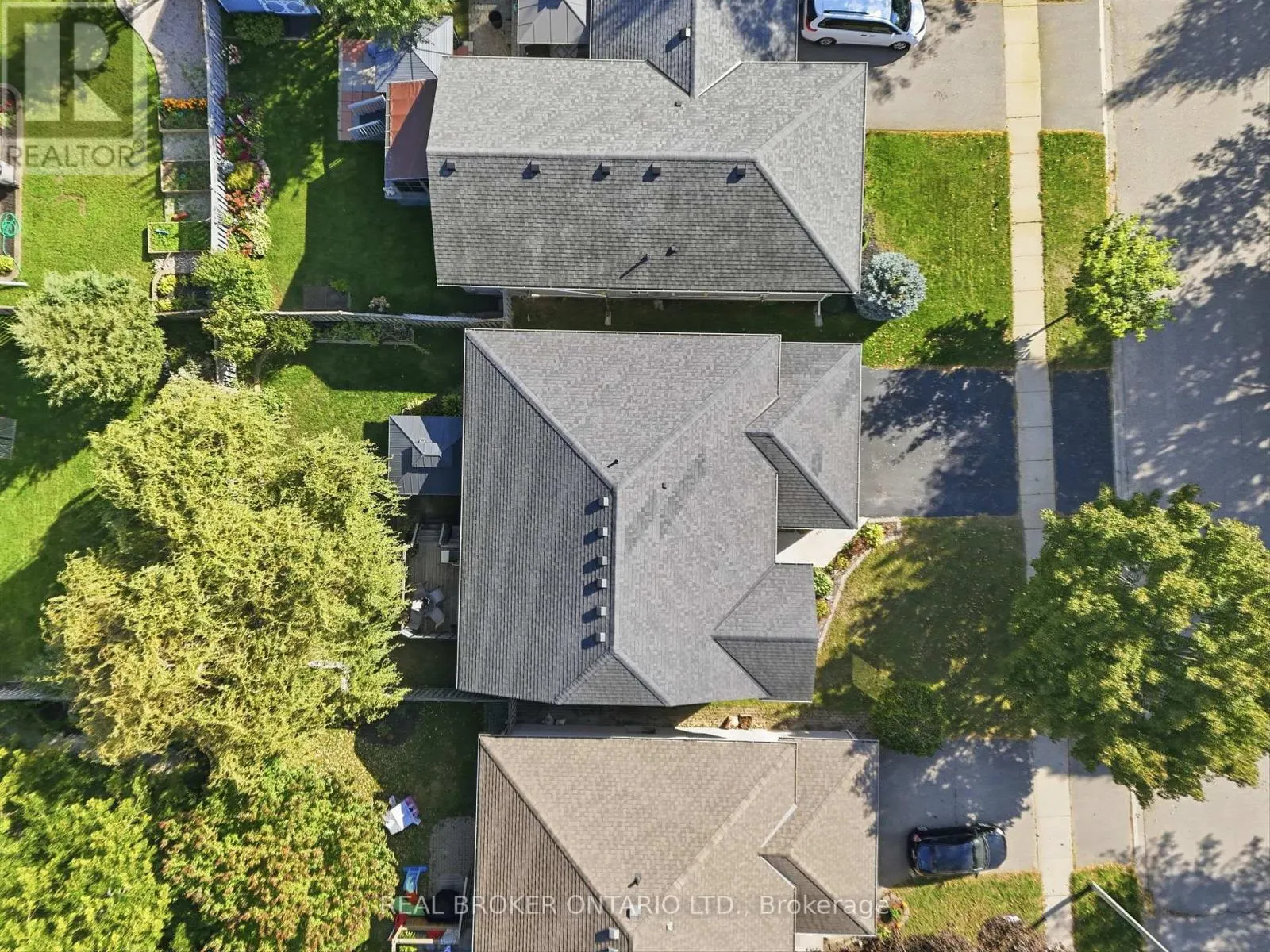 8 MOYLE DRIVE