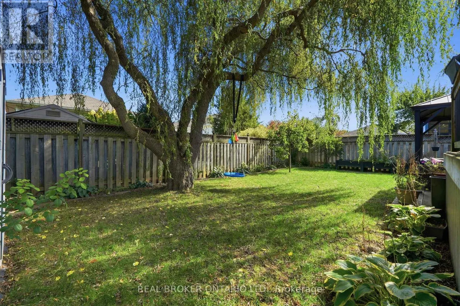 8 MOYLE DRIVE