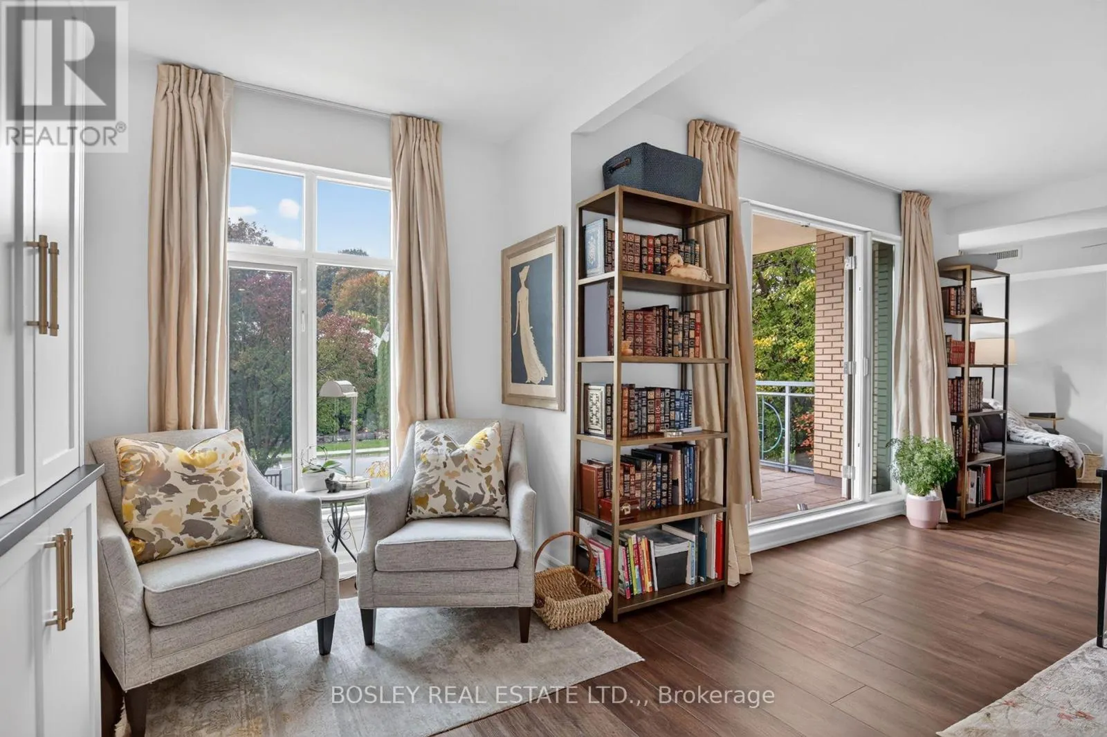 202 - 215 RICARDO STREET #202