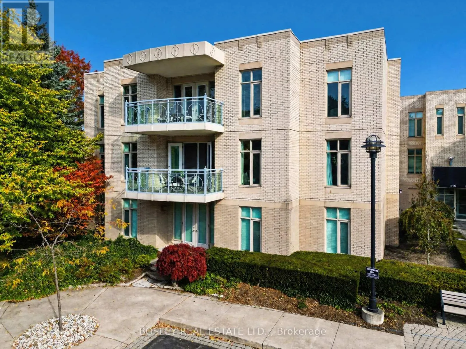 202 - 215 RICARDO STREET #202