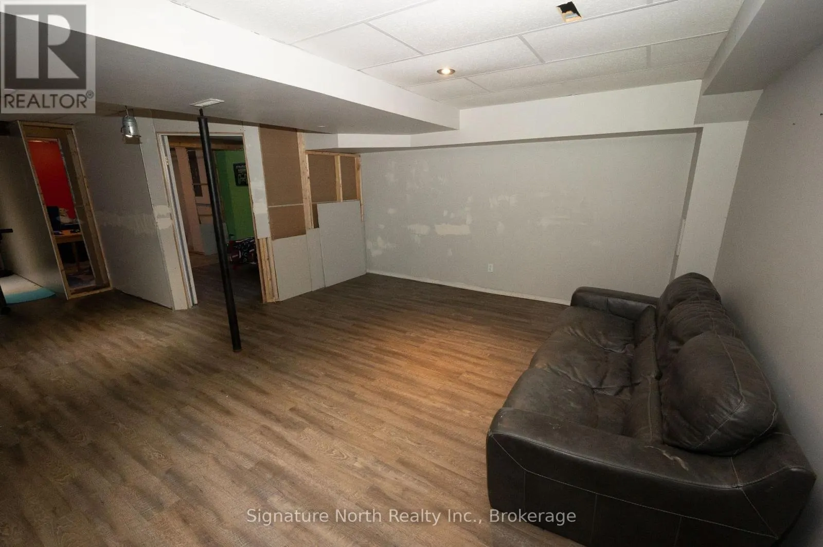 5924 TOWNLINE ROAD