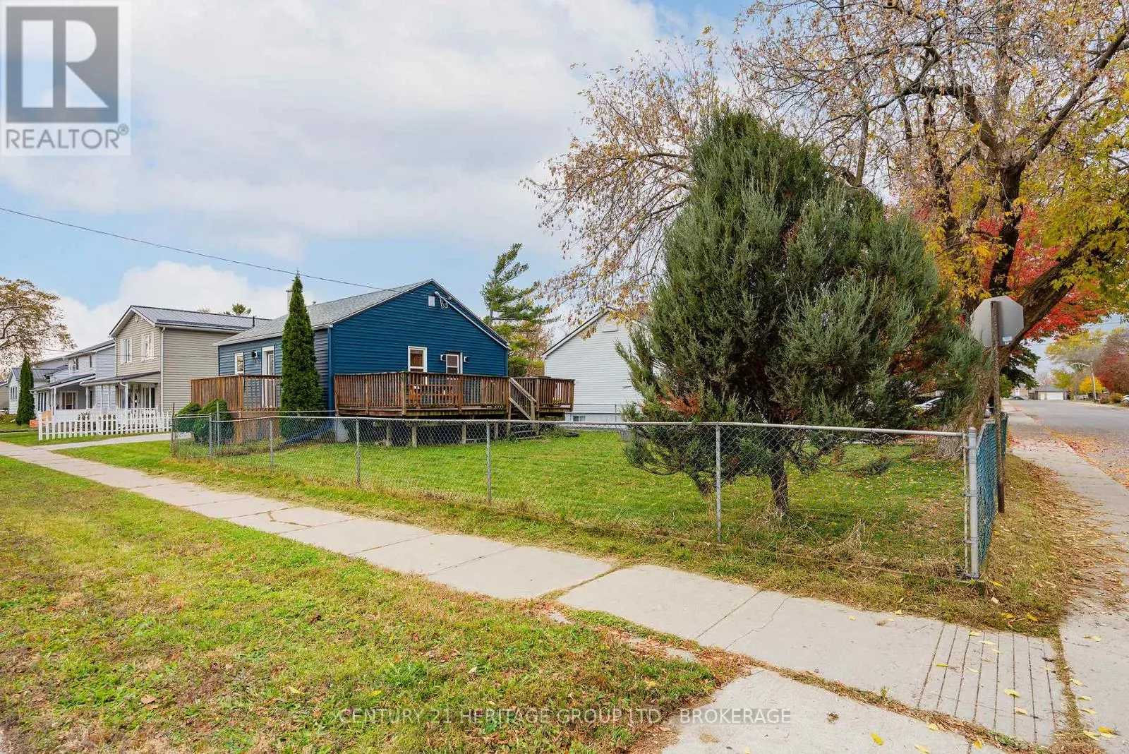 136 KINGSCOURT AVENUE