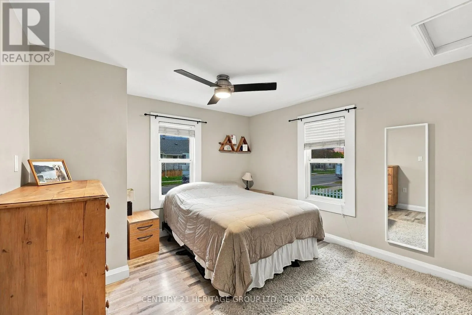136 KINGSCOURT AVENUE