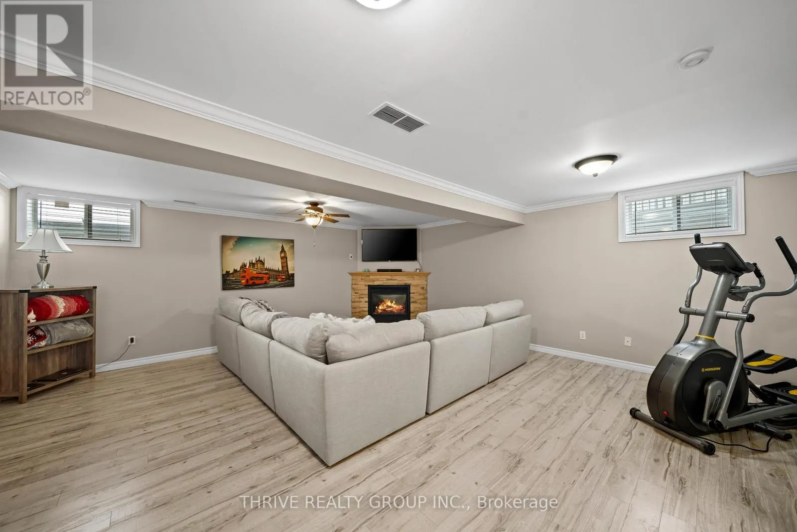 102 LOGGERS GROVE