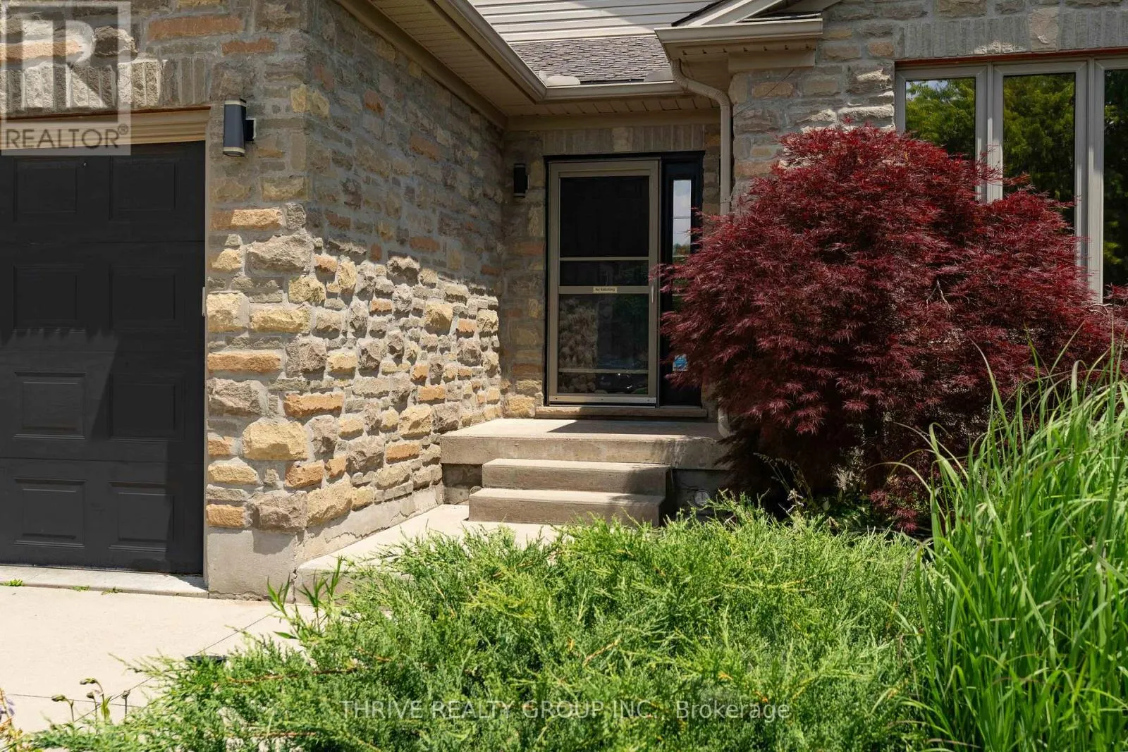 102 LOGGERS GROVE