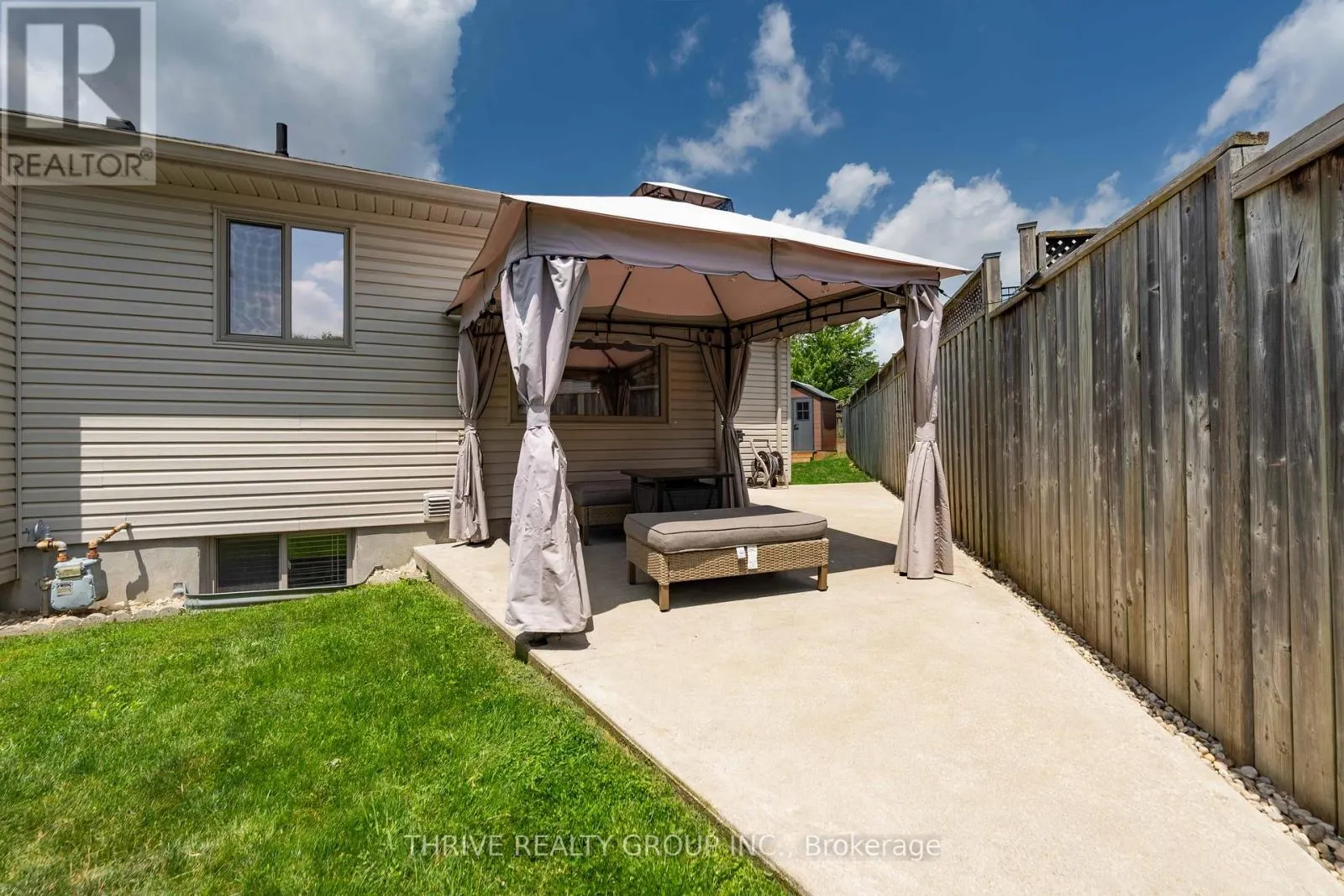 102 LOGGERS GROVE