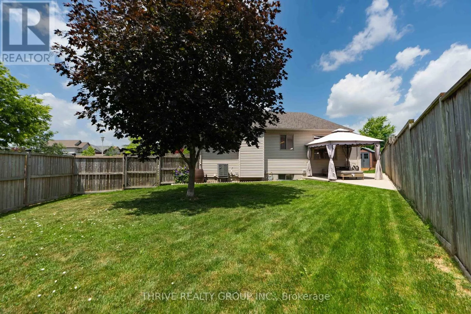 102 LOGGERS GROVE