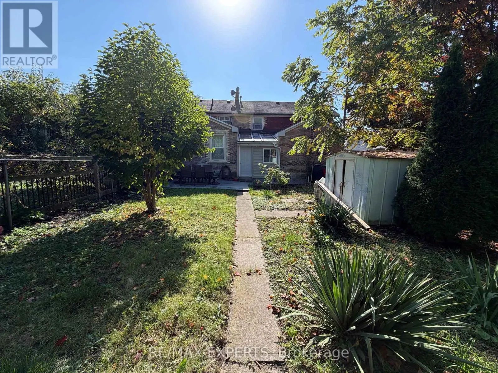 40 PARK HILL ROAD E