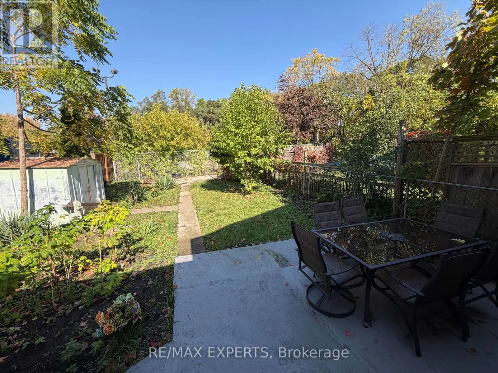 40 PARK HILL ROAD E