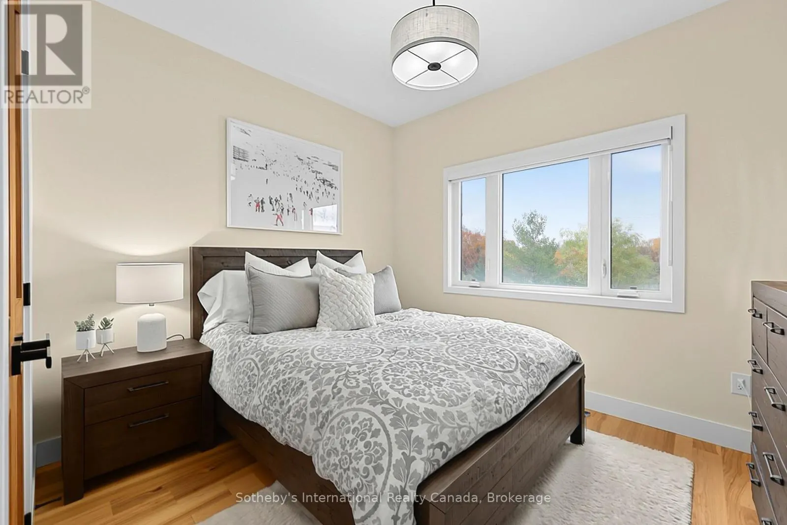 1 - 107 ALPINE SPRINGS COURT #1