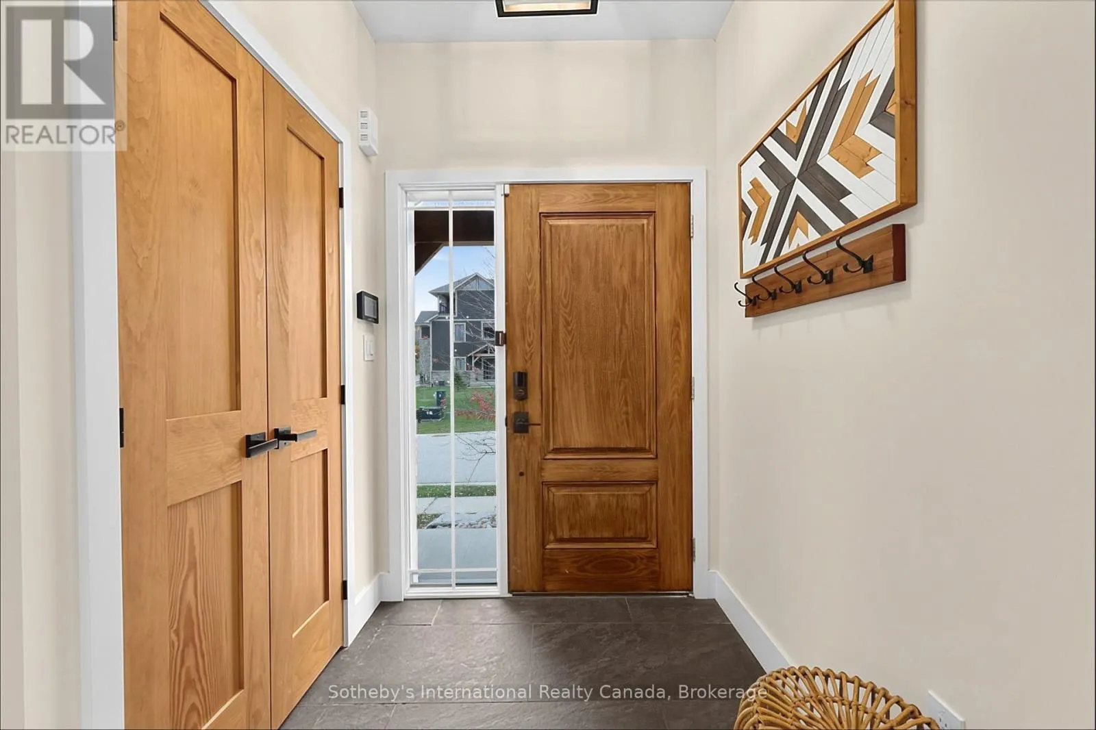 1 - 107 ALPINE SPRINGS COURT #1