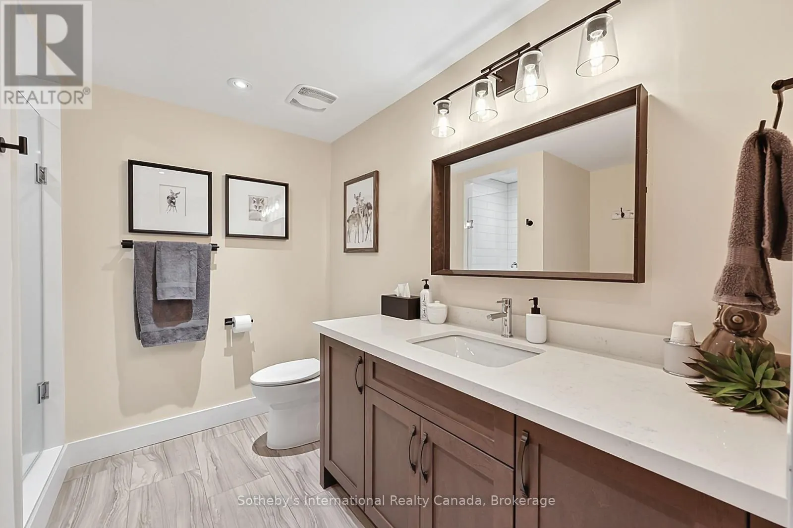 1 - 107 ALPINE SPRINGS COURT #1