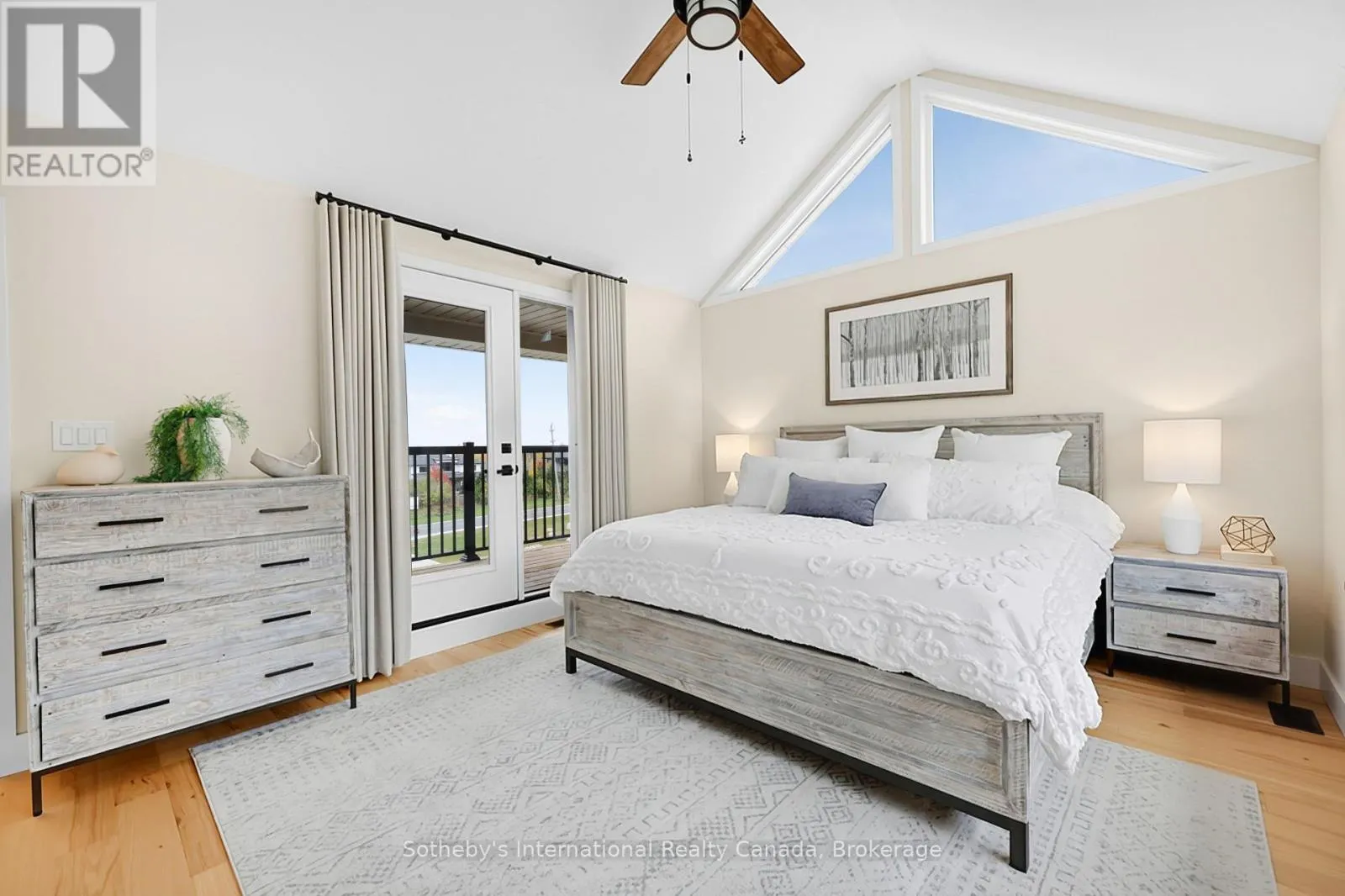 1 - 107 ALPINE SPRINGS COURT #1