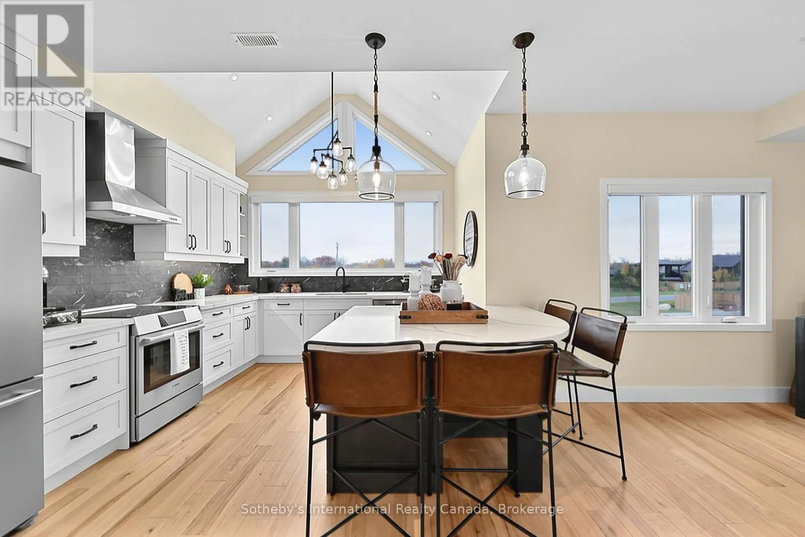 1 - 107 ALPINE SPRINGS COURT #1