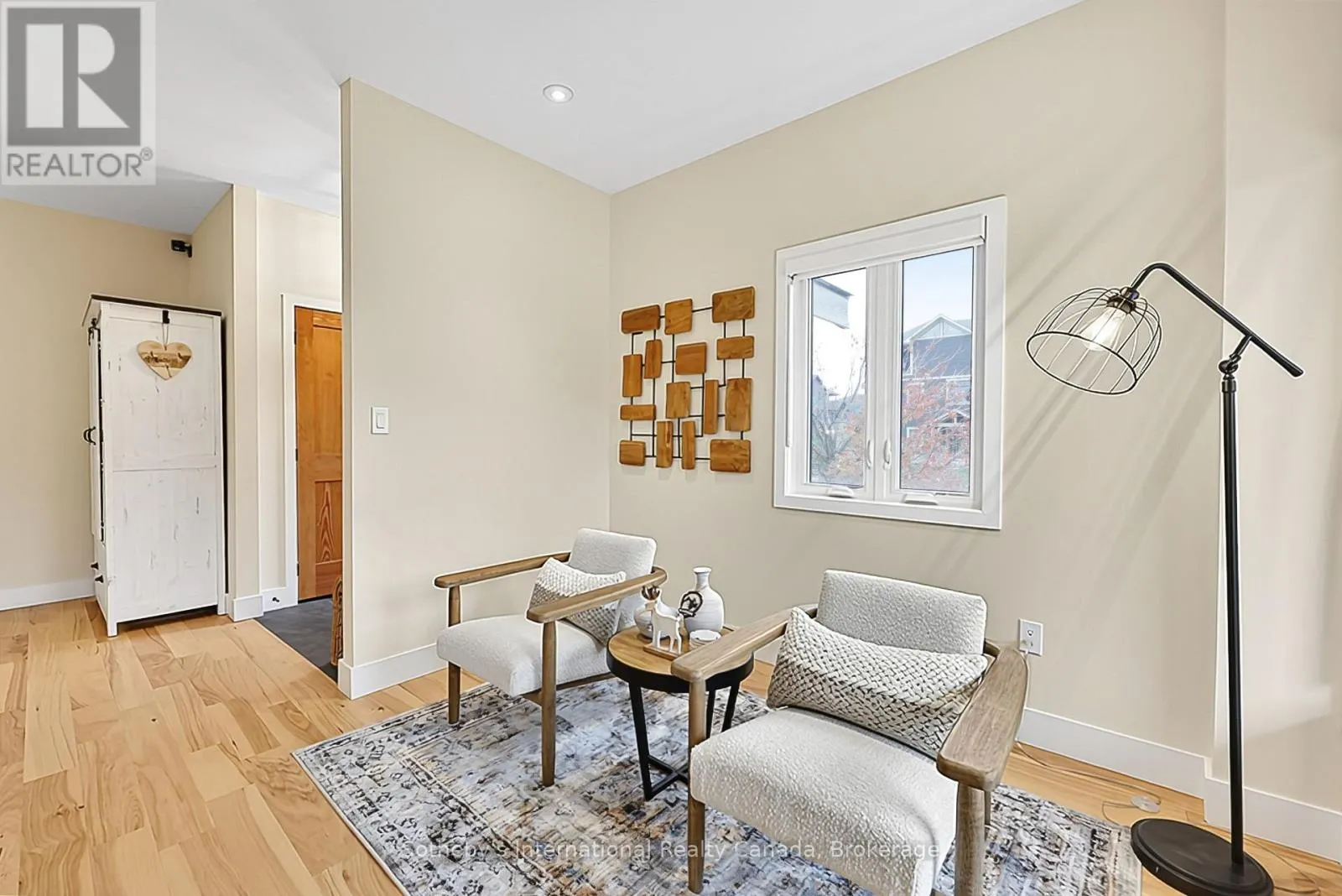 1 - 107 ALPINE SPRINGS COURT #1