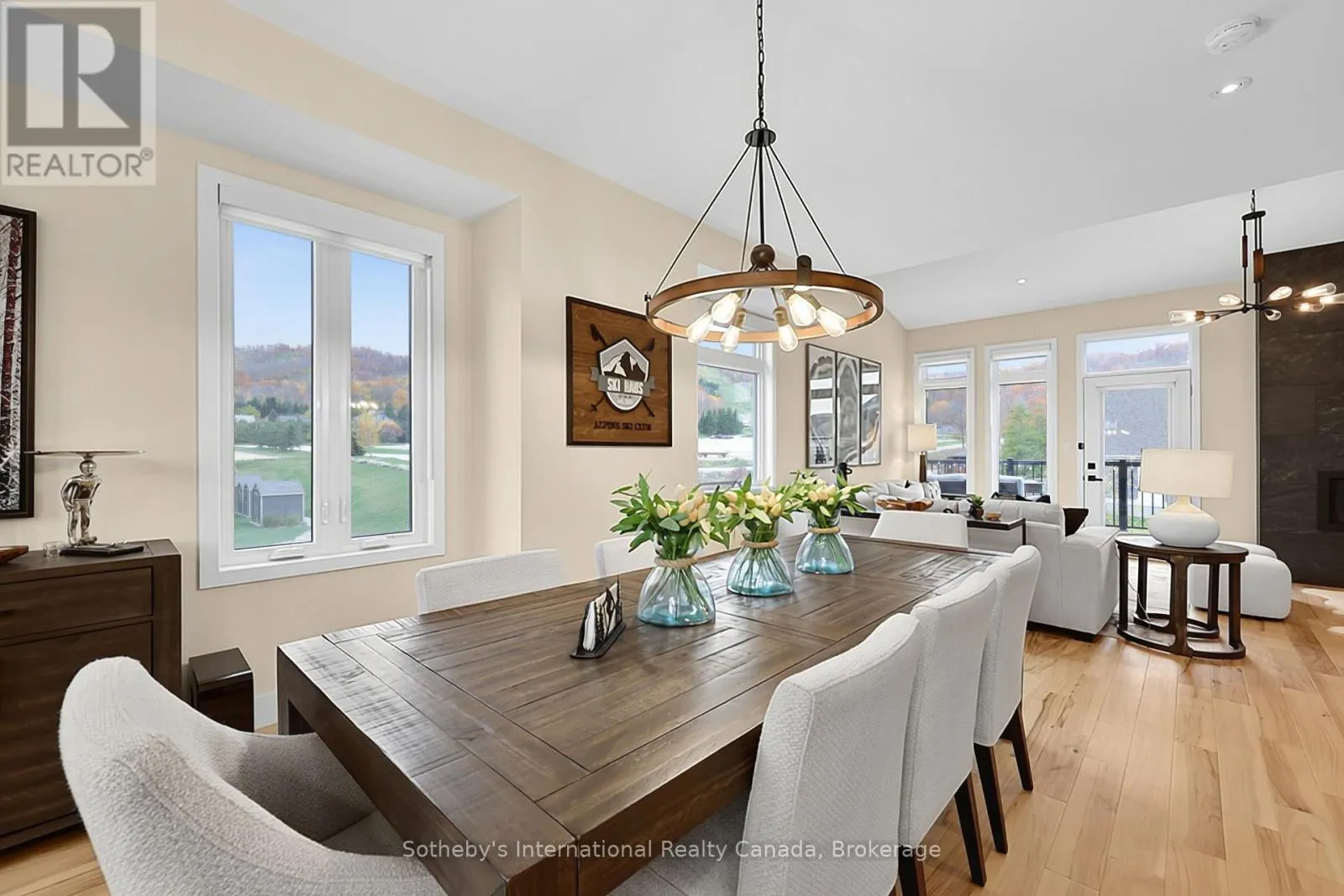 1 - 107 ALPINE SPRINGS COURT #1
