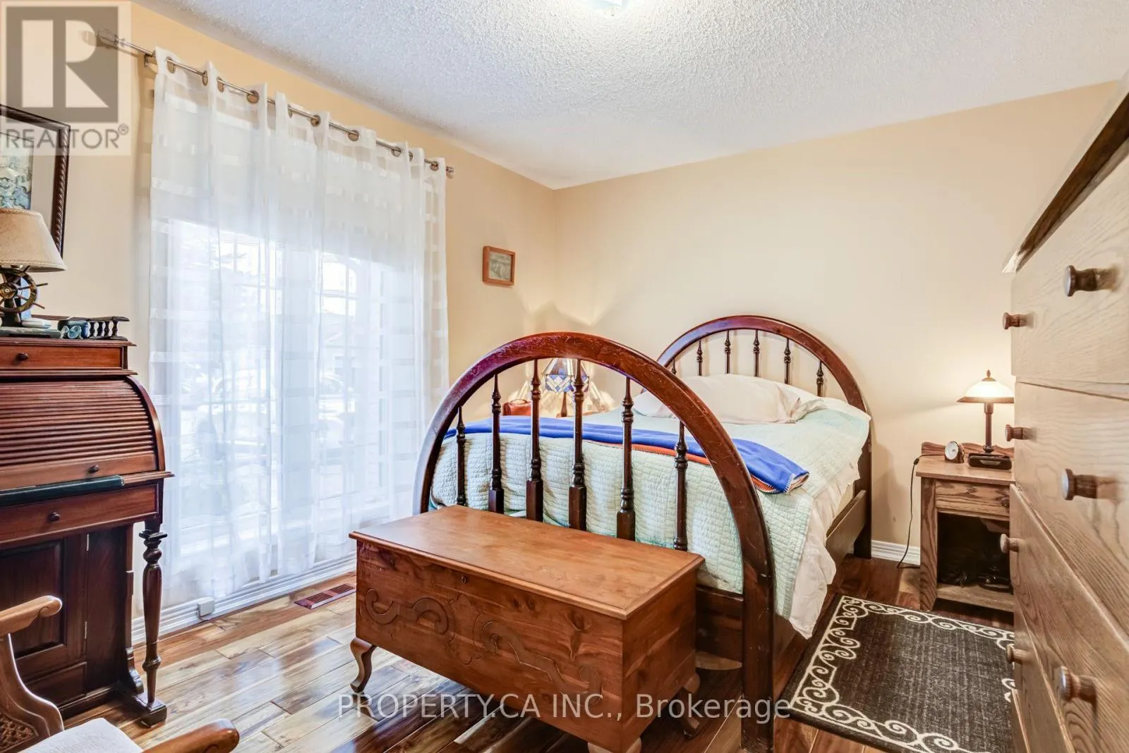 52 PINERIDGE ROAD