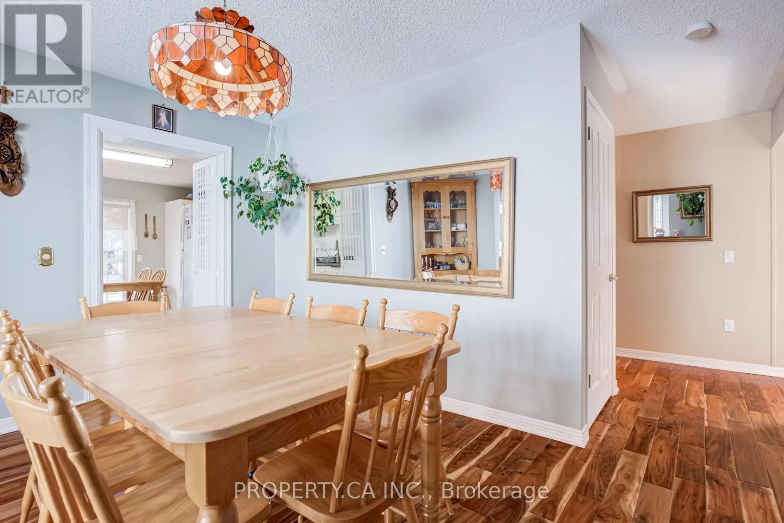 52 PINERIDGE ROAD