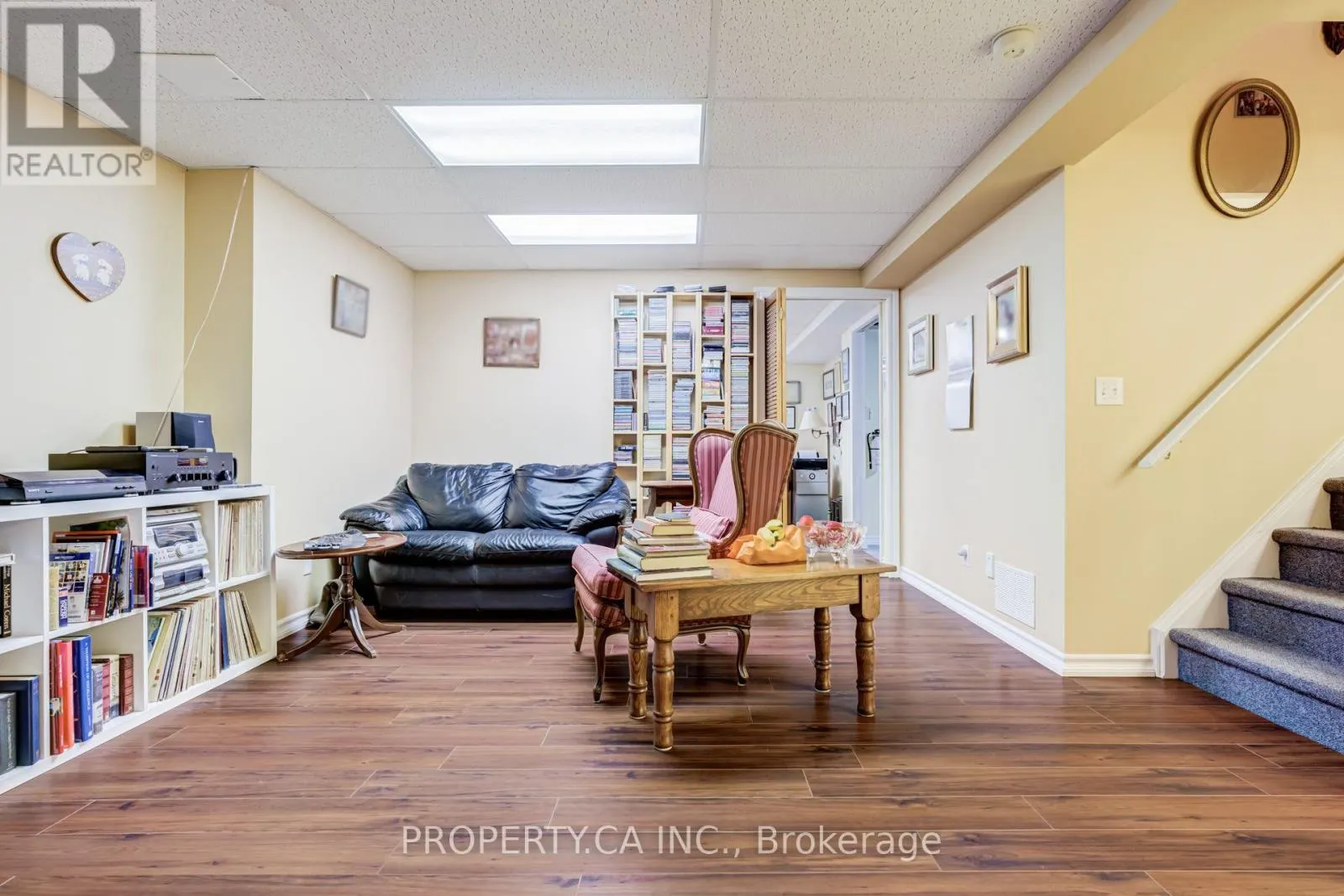 52 PINERIDGE ROAD