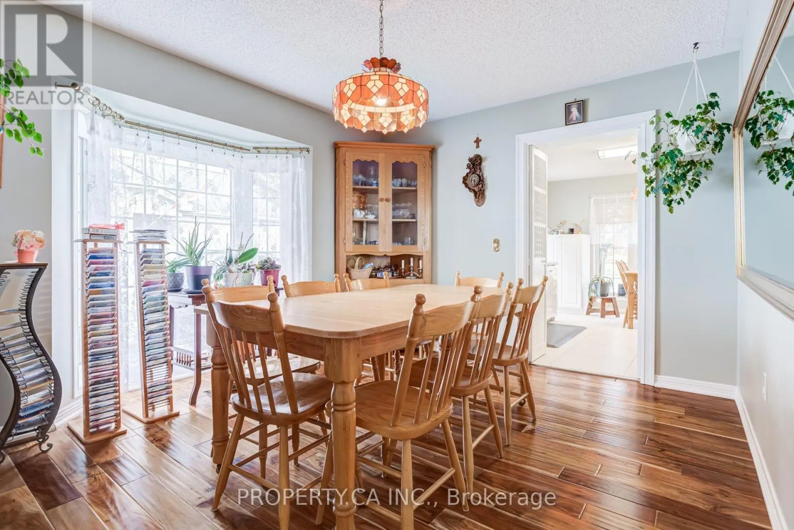52 PINERIDGE ROAD