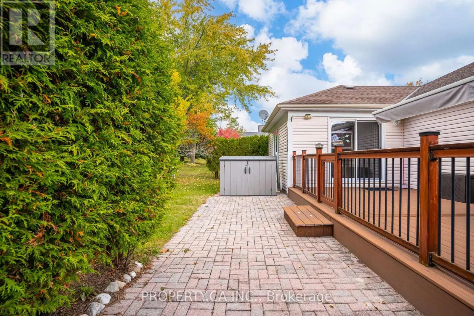 52 PINERIDGE ROAD