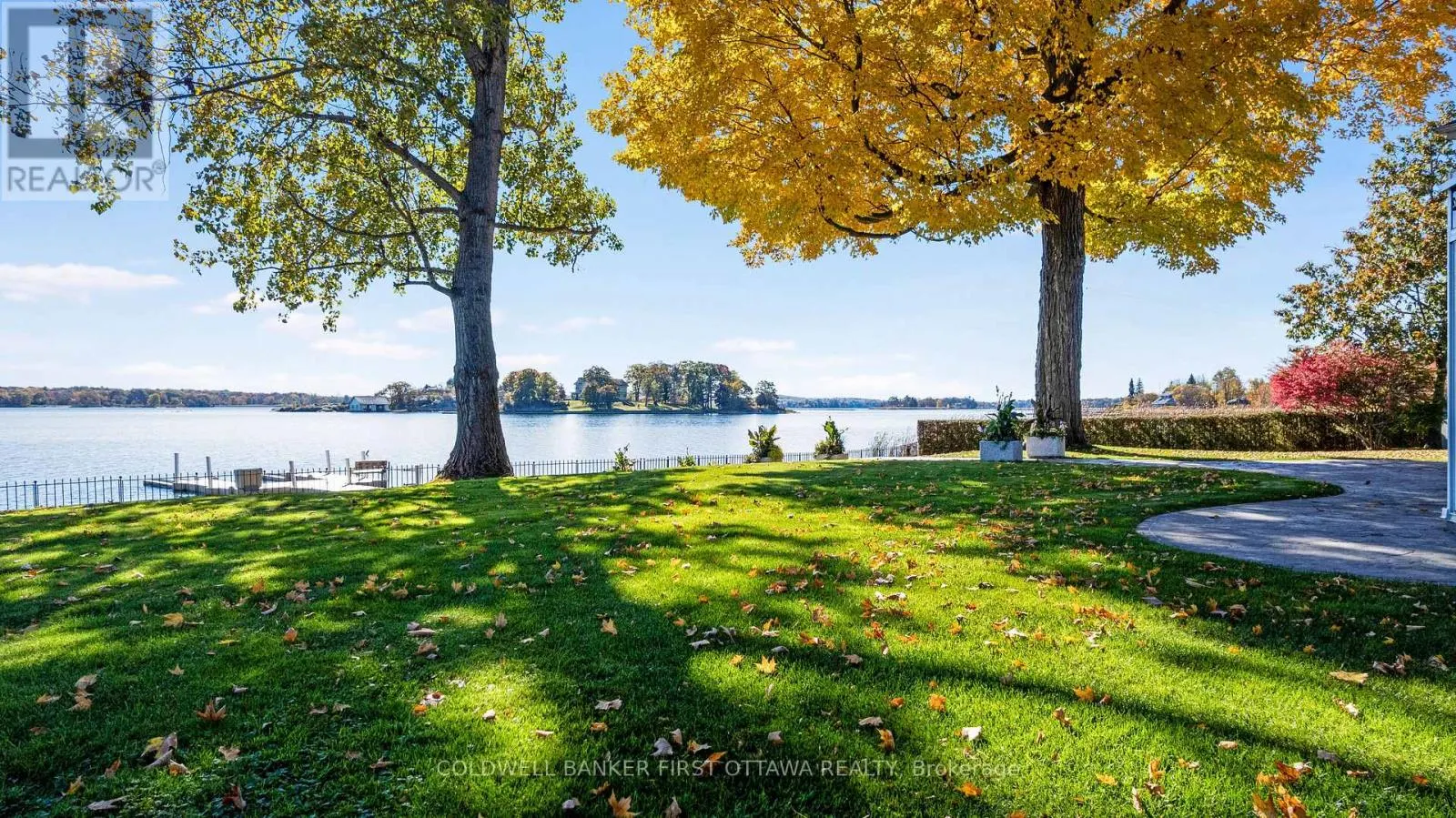 987 1000 ISLANDS PARKWAY