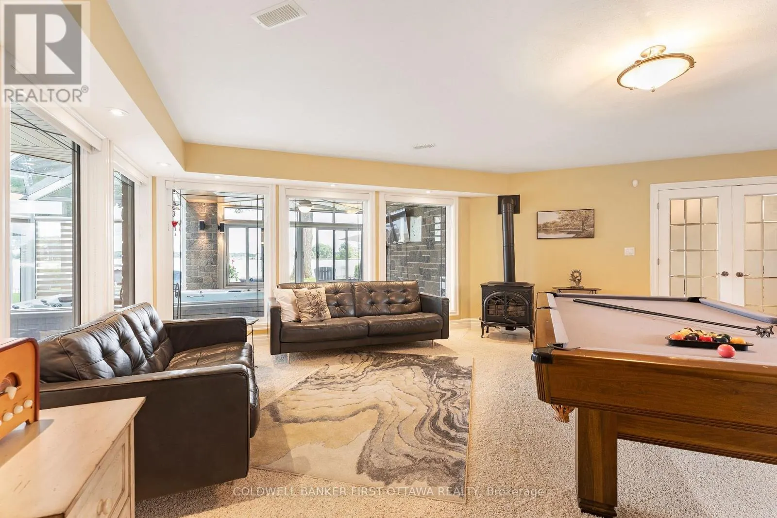 987 1000 ISLANDS PARKWAY
