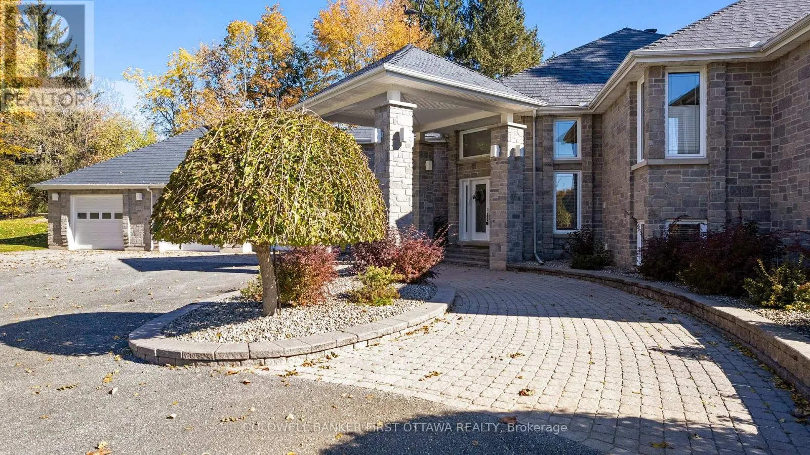 987 1000 ISLANDS PARKWAY