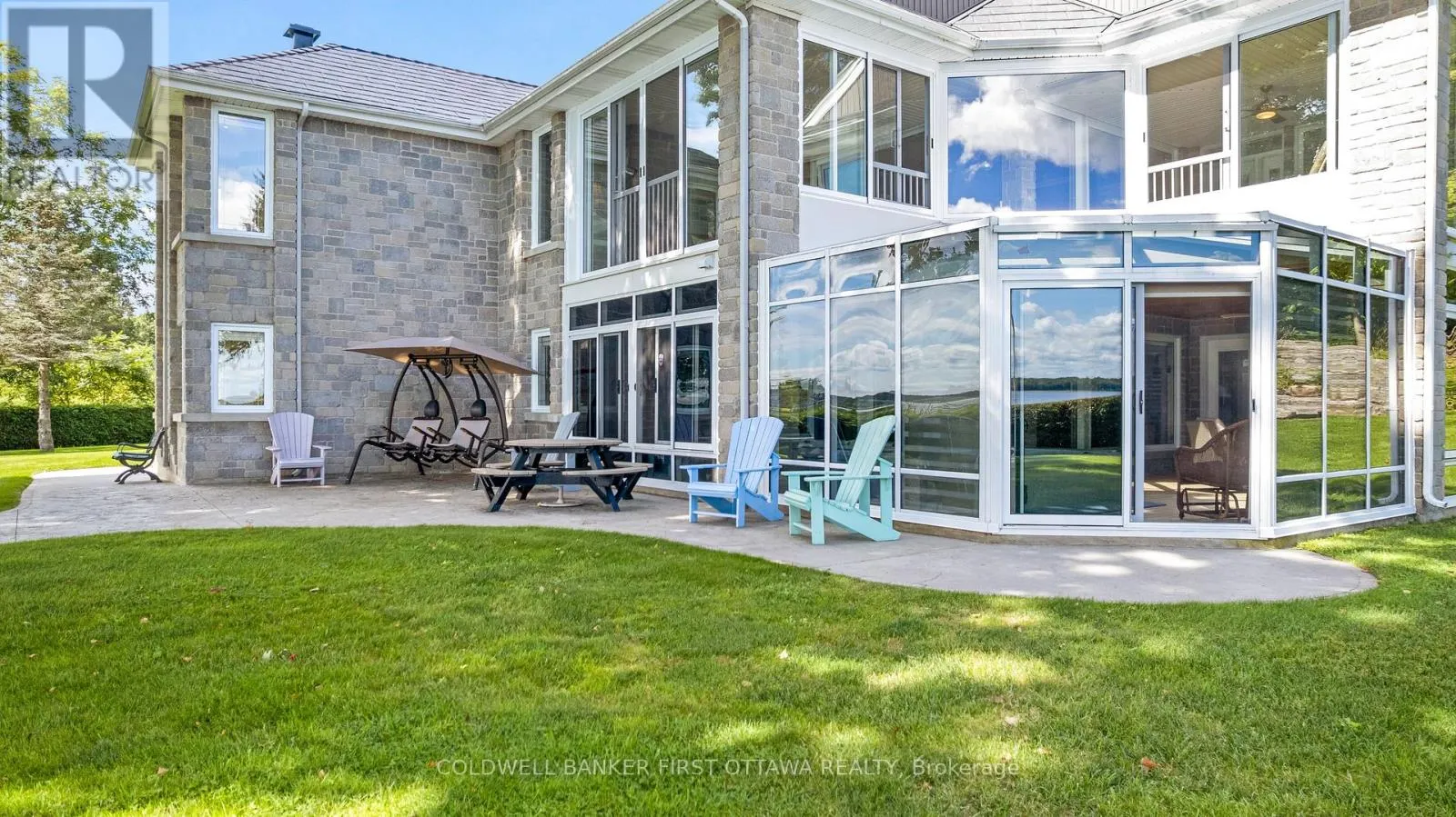 987 1000 ISLANDS PARKWAY