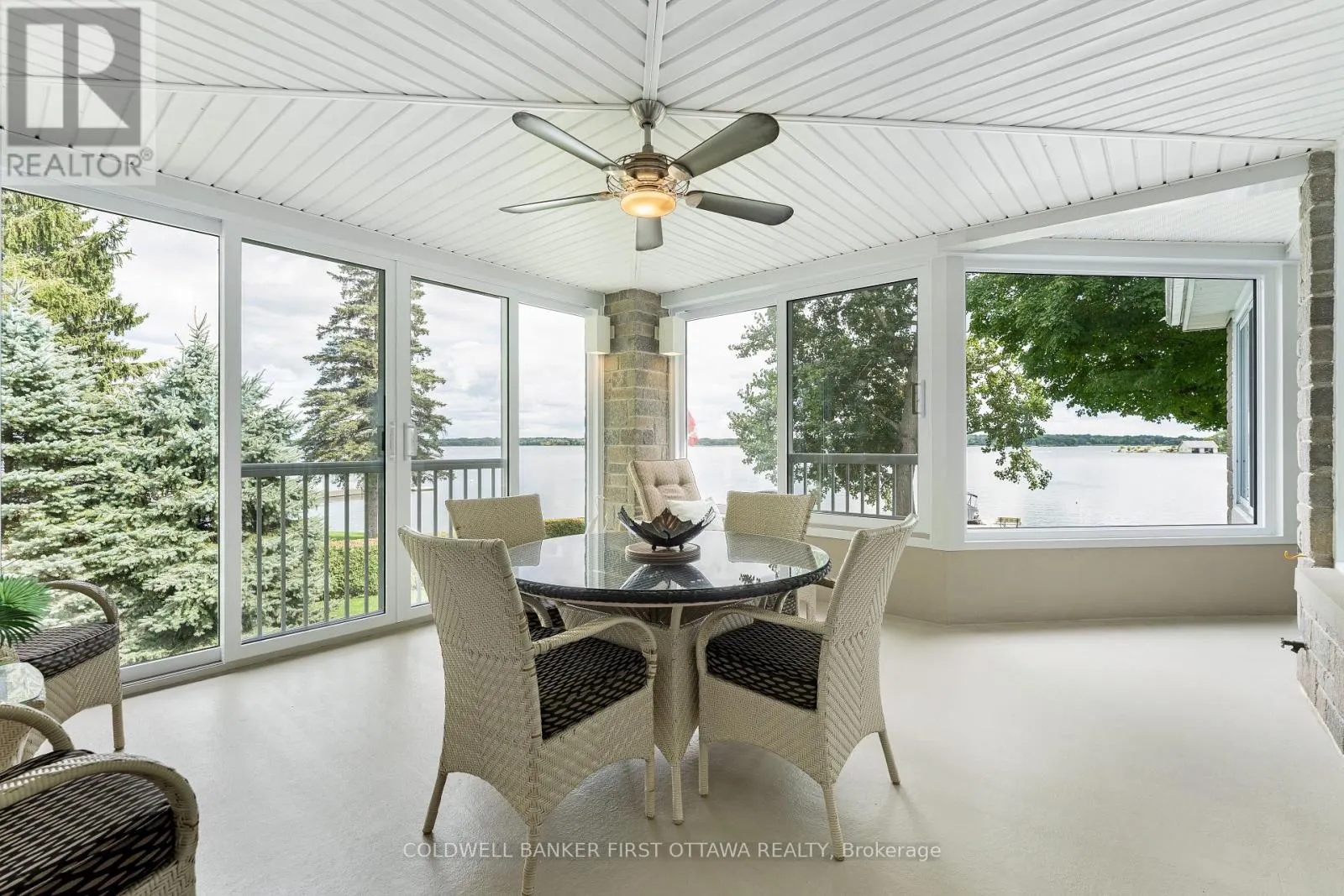 987 1000 ISLANDS PARKWAY