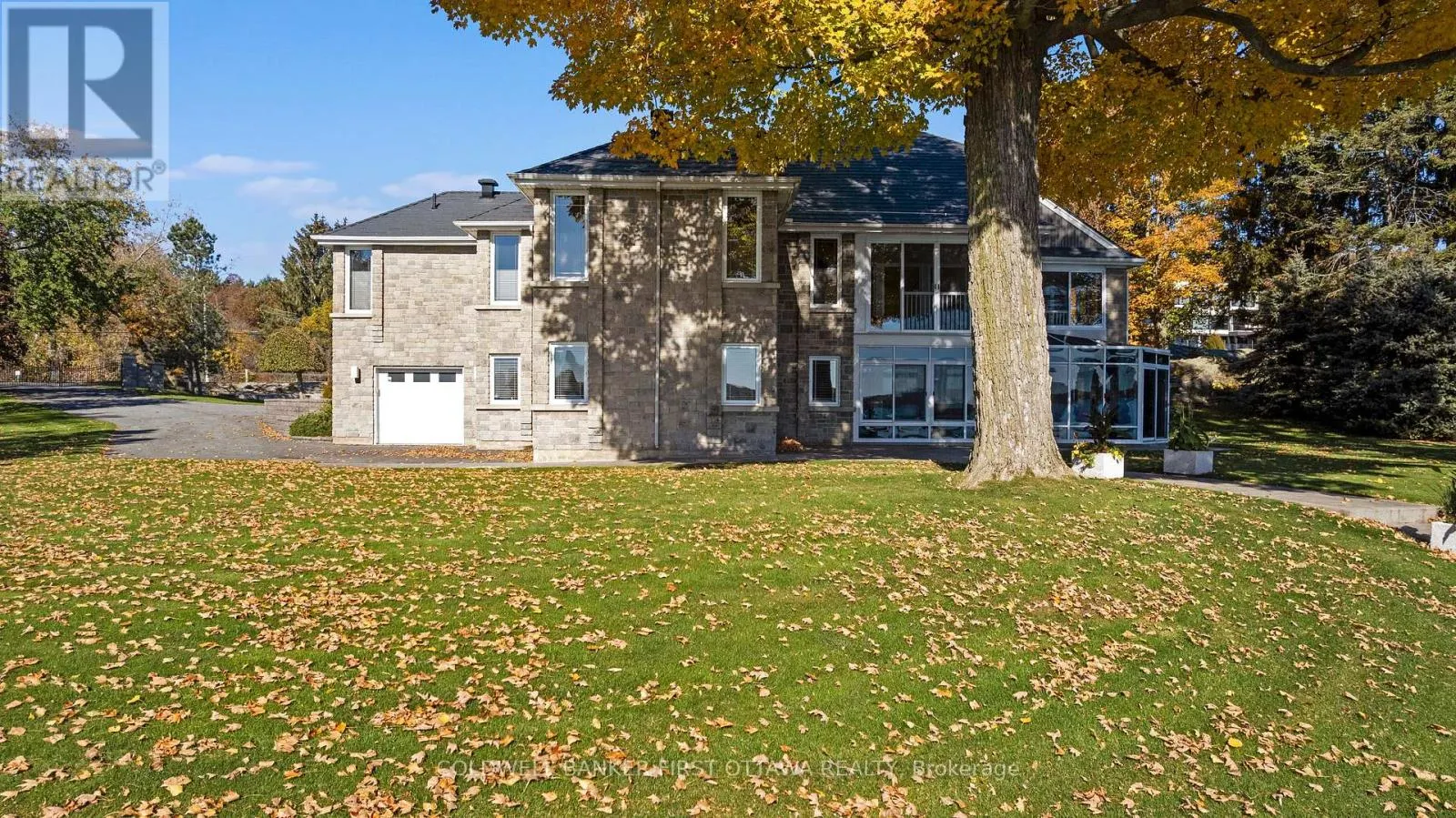 987 1000 ISLANDS PARKWAY
