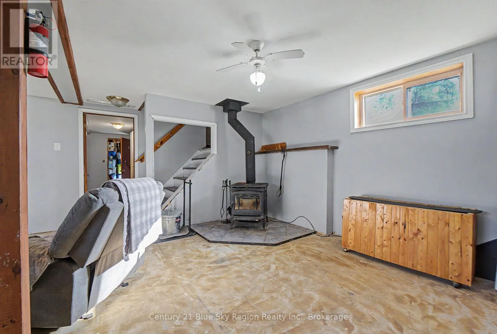 18 MAPLE STREET