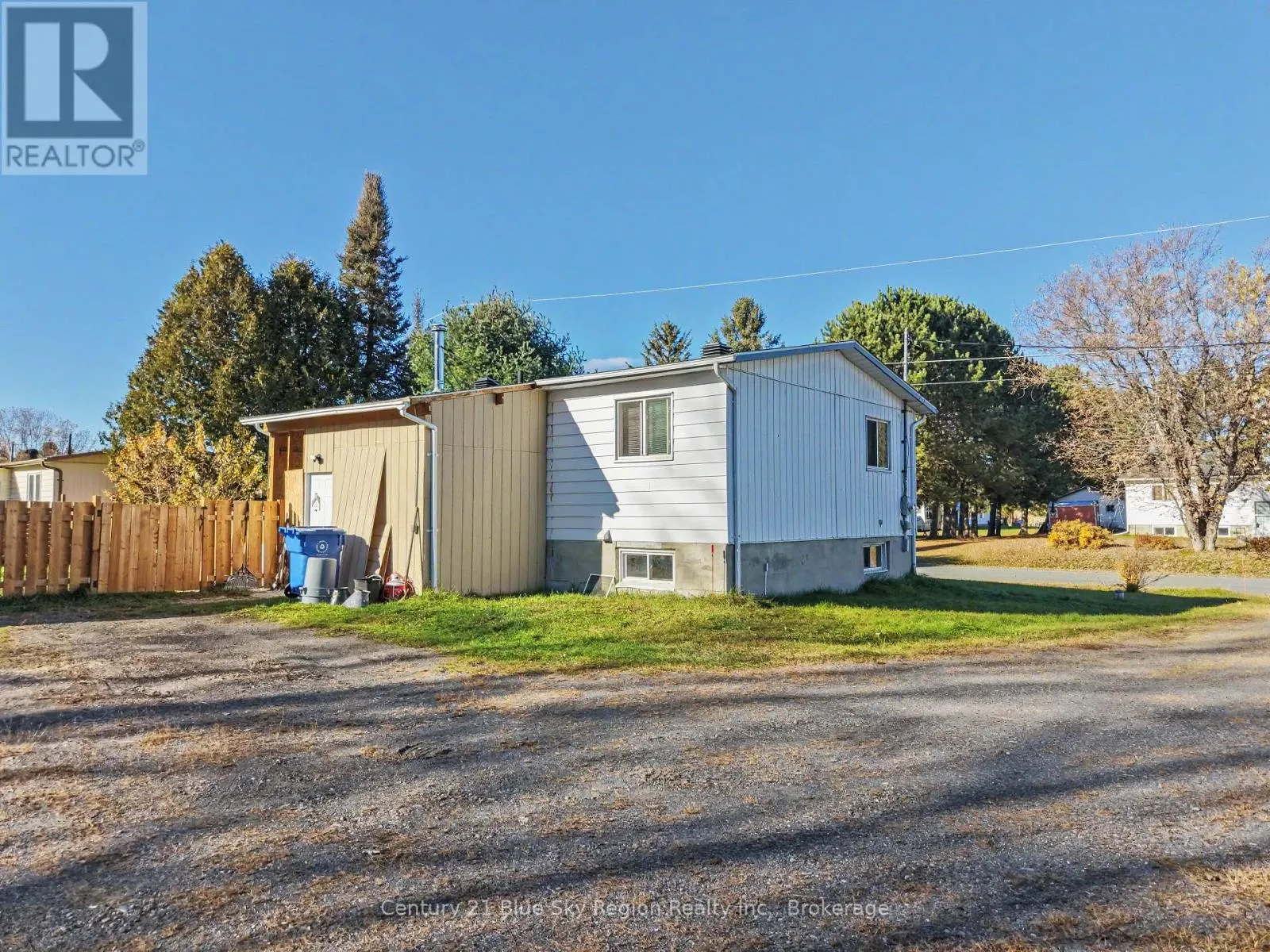 18 MAPLE STREET