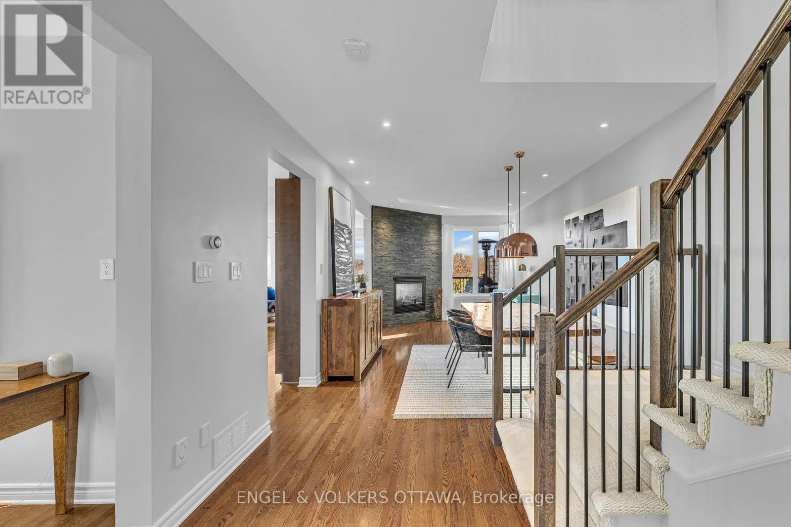 1080 NORTHGRAVES CRESCENT