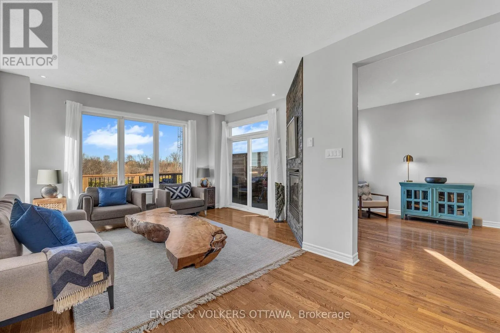 1080 NORTHGRAVES CRESCENT