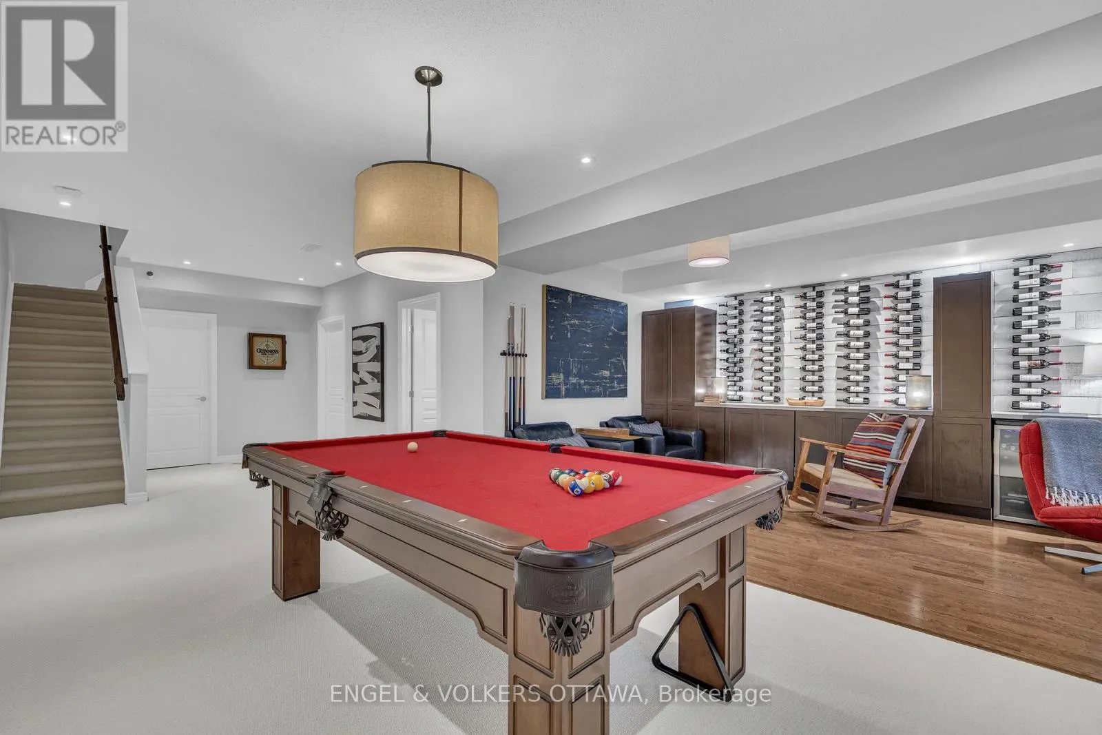 1080 NORTHGRAVES CRESCENT
