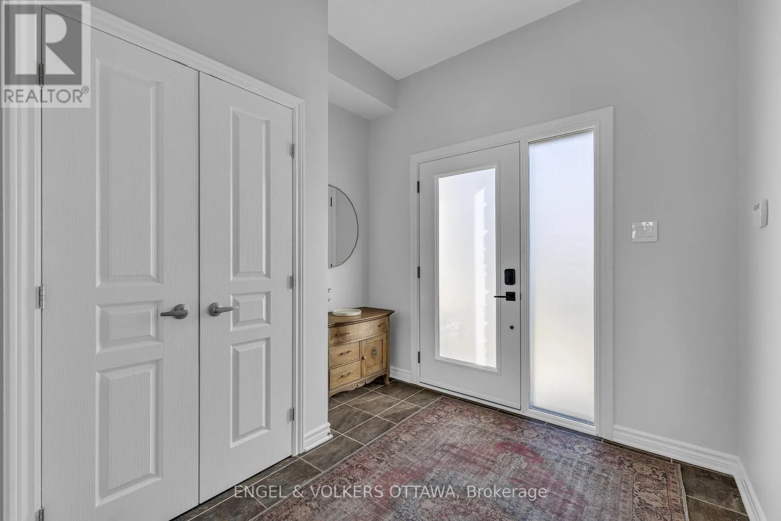 1080 NORTHGRAVES CRESCENT