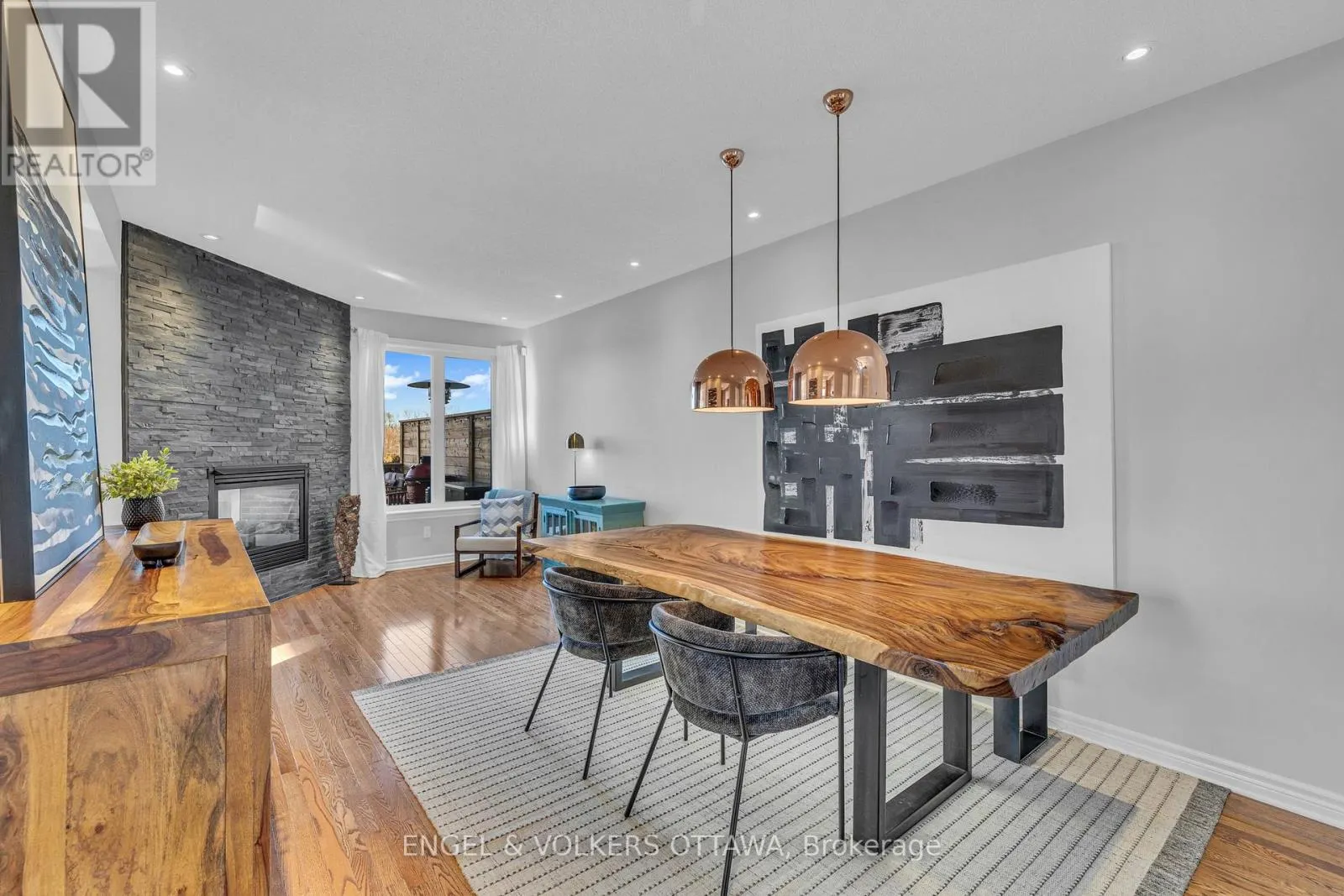 1080 NORTHGRAVES CRESCENT