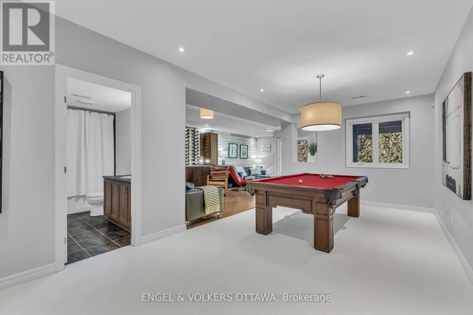 1080 NORTHGRAVES CRESCENT