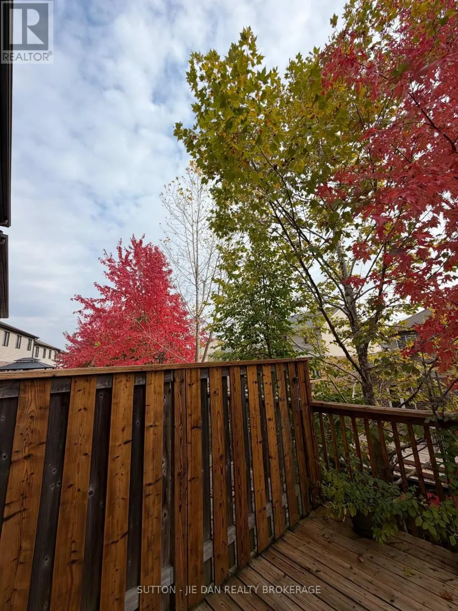 35 - 1030 OAKCROSSING GATE #35
