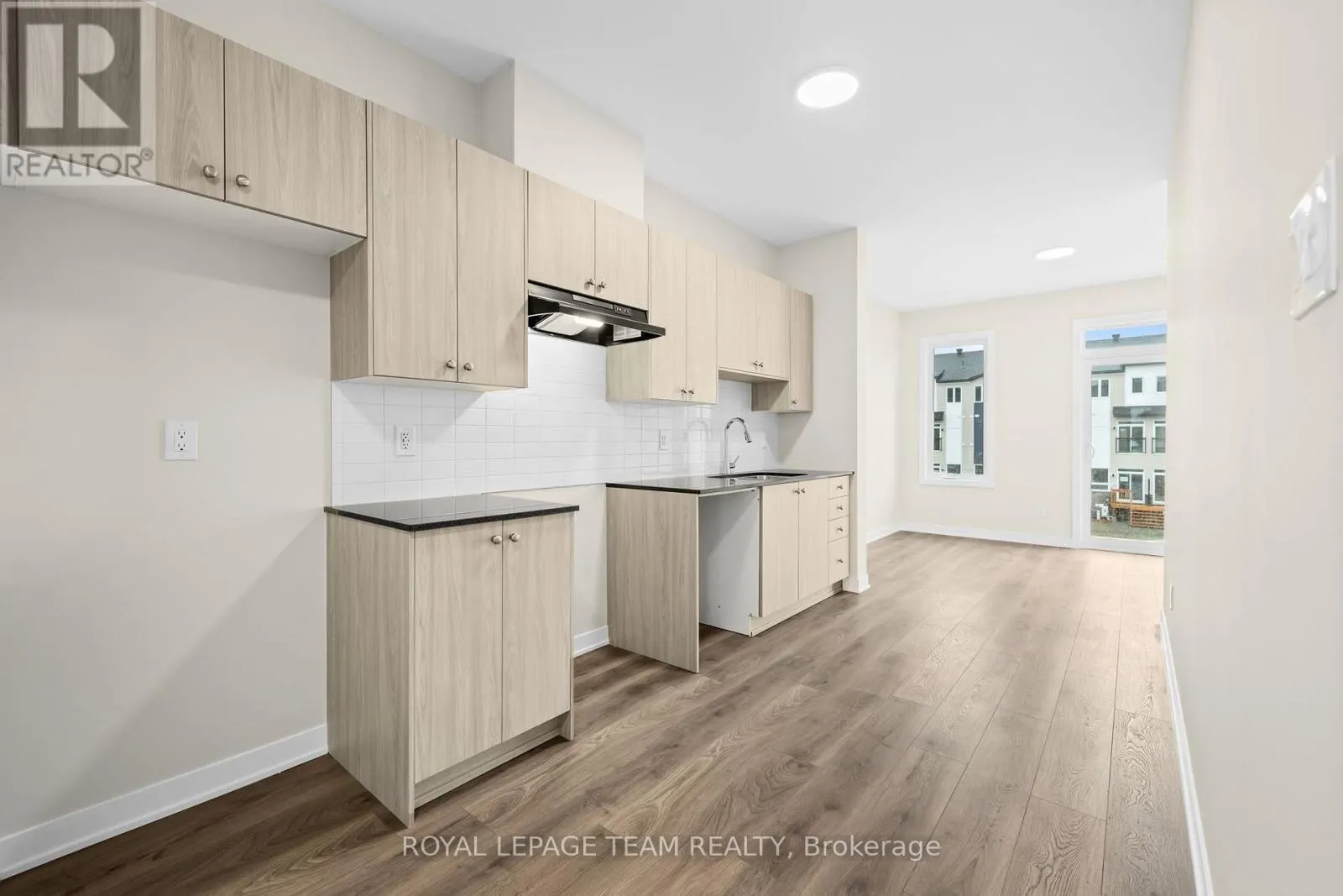 434 STARGRASS PRIVATE