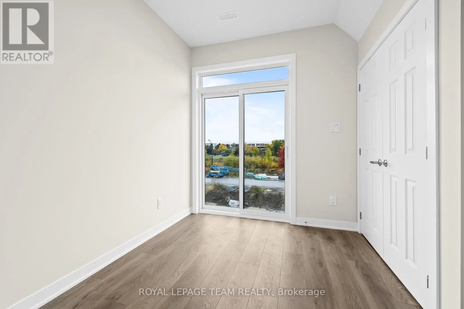 434 STARGRASS PRIVATE