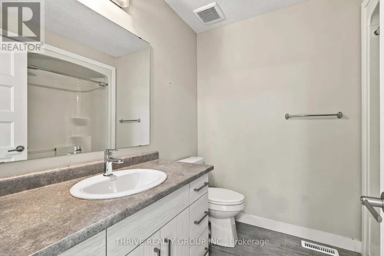 921 SARNIA ROAD